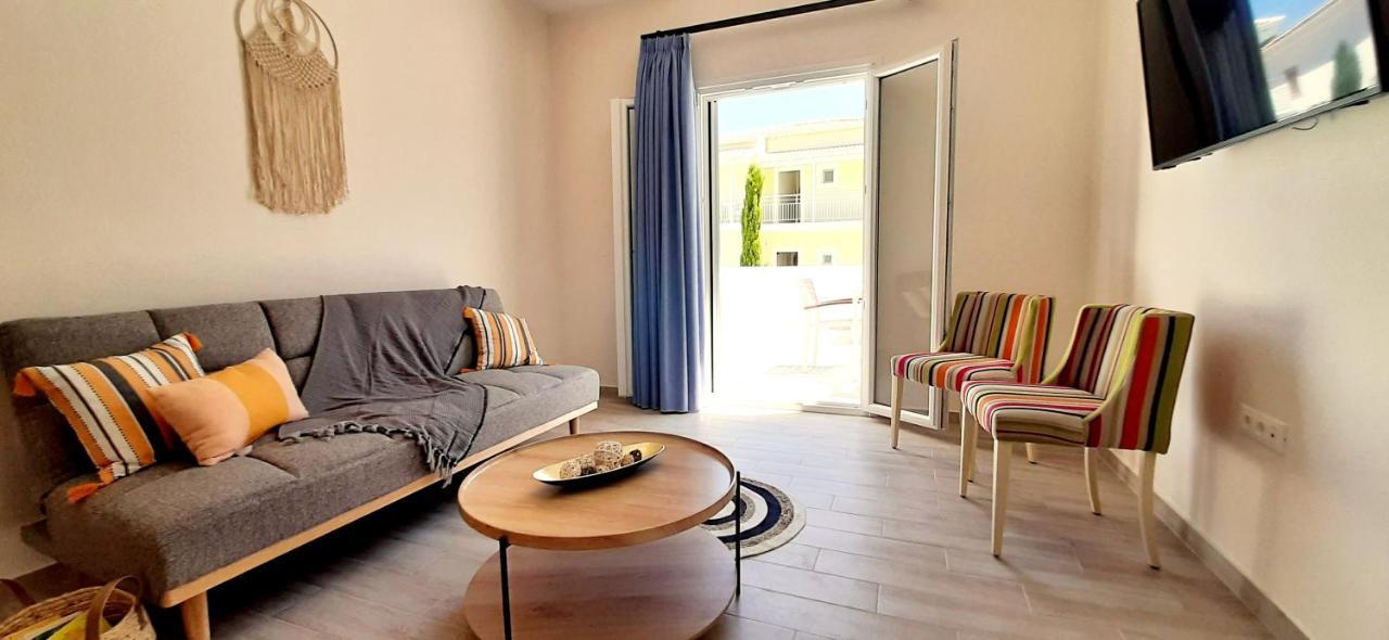 The Central Villa - Kassiopi Corfu Villas ภายนอก รูปภาพ